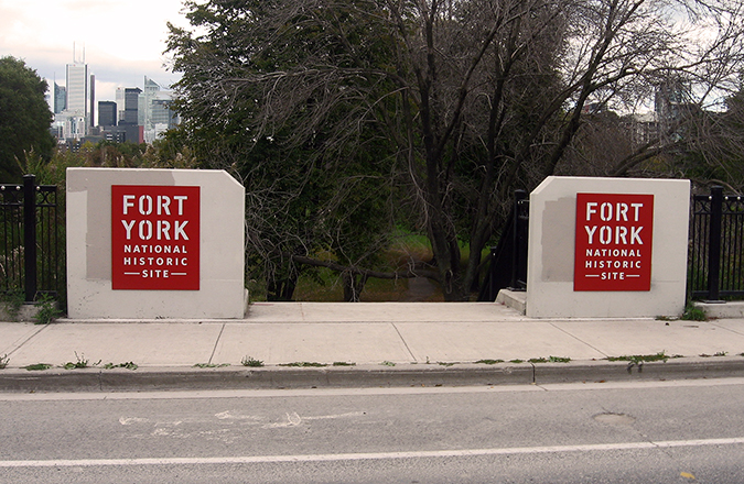 new-fort-york-signs 150